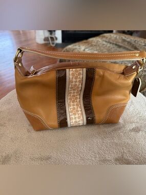 Coach Vintage mini Hamptons bag with camel and cream Accents.